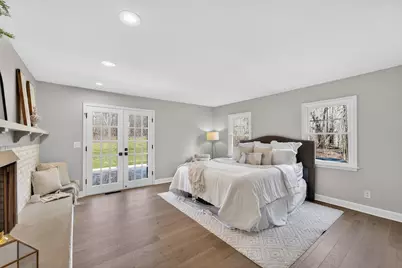 10525 N Fairway Ln, Mequon, WI 53092 - Photo 19