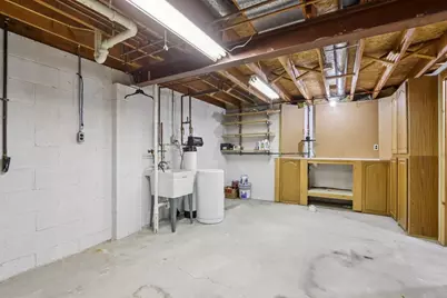 W178N9743  Riversbend Cir, Germantown, WI 53022 - Photo 27