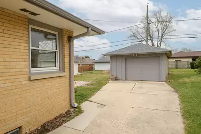 1721  Walnut St, South Milwaukee, WI 53172 - Photo 31