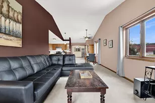 668 Westfield Way, Pewaukee, WI 53072 - Photo 7