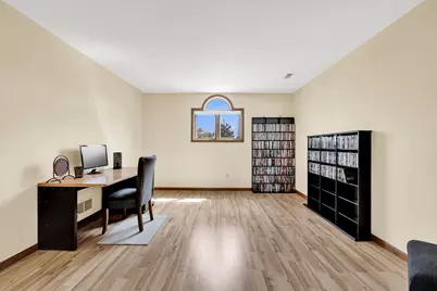 668  Westfield Way - #B, Pewaukee, WI 53072 - Photo 11