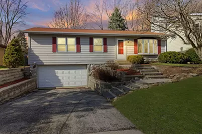 8050  Gina Dr, Racine, WI 53406 - Photo 25