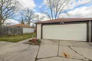 4842 N 104th St, Milwaukee, WI 53225 - Photo 33