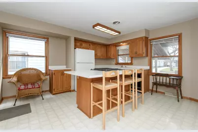 4842 N 104th St, Milwaukee, WI 53225 - Photo 7