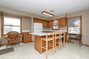 4842 N 104th St, Milwaukee, WI 53225 - Photo 7