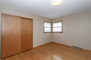 4842 N 104th St, Milwaukee, WI 53225 - Photo 21