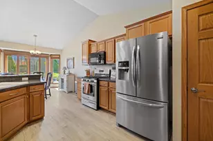 9333 Conifer Ct, Racine, WI 53406 - Photo 5