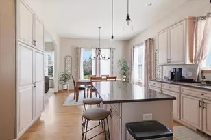 W348N5818 Snapdragon Ct, Oconomowoc, WI 53066 - Photo 11