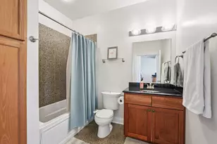 606 W Wisconsin Ave, Milwaukee, WI 53203 - Photo 15