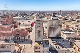 606 W Wisconsin Ave, Milwaukee, WI 53203 - Photo 39