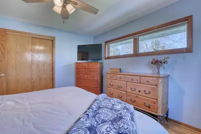 W200N9460  Woodside Ln, Menomonee Falls, WI 53051 - Photo 11