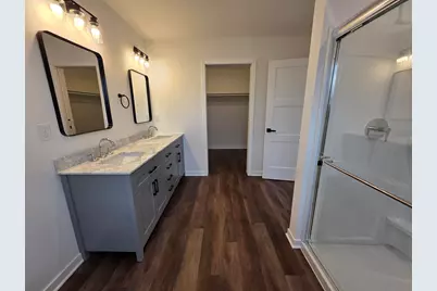 1876  Shyanne Ct, Hartford, WI 53027 - Photo 13