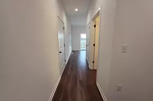 1876 Shyanne Ct, Hartford, WI 53027 - Photo 3