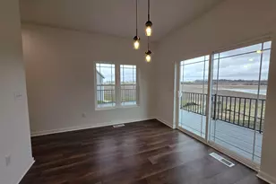 1876 Shyanne Ct, Hartford, WI 53027 - Photo 5