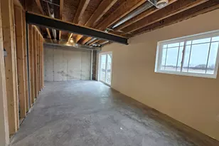 1876 Shyanne Ct, Hartford, WI 53027 - Photo 23