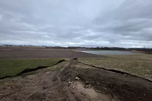 1876 Shyanne Ct, Hartford, WI 53027 - Photo 27