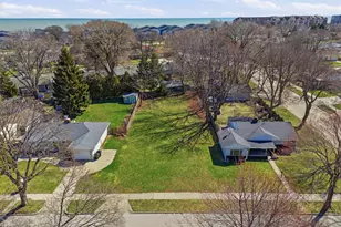 4010 S Kirkwood Ave, Saint Francis, WI 53235 - Photo 1