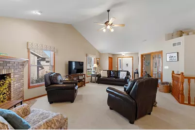 1245  Garfield Ln, Hartford, WI 53027 - Photo 9