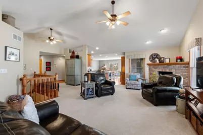 1245  Garfield Ln, Hartford, WI 53027 - Photo 11