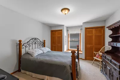 1245  Garfield Ln, Hartford, WI 53027 - Photo 5