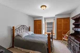 1245 Garfield Ln, Hartford, WI 53027 - Photo 5