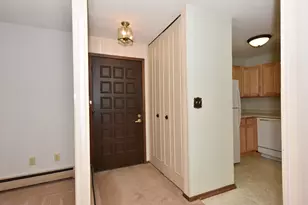 11927 W Appleton Ave, Milwaukee, WI 53224 - Photo 5