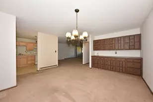 11927 W Appleton Ave, Milwaukee, WI 53224 - Photo 9