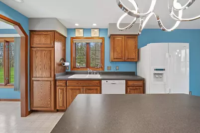 1511  Prairie Ln, Richfield, WI 53033 - Photo 7