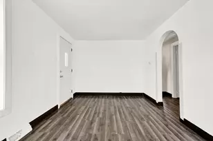 257 W Loos St, Hartford, WI 53027 - Photo 7