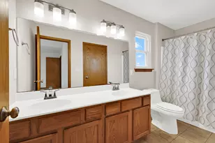 7809 E Wind Lake Rd, Racine, WI 53185 - Photo 21