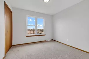 7809 E Wind Lake Rd, Racine, WI 53185 - Photo 23