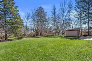 W151N7824 Hilltop Dr, Menomonee Falls, WI 53051 - Photo 7