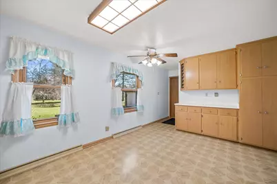 W151N7824  Hilltop Dr, Menomonee Falls, WI 53051 - Photo 21