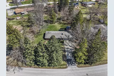 W151N7824  Hilltop Dr, Menomonee Falls, WI 53051 - Photo 39