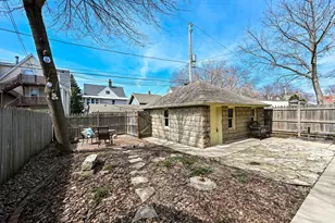 2735 N Farwell Ave, Milwaukee, WI 53211 - Photo 39