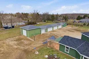 1679 W Old Bridge Rd, Auburn, WI 53010 - Photo 43