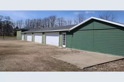 1679 W Old Bridge Rd, Auburn, WI 53010 - Photo 9