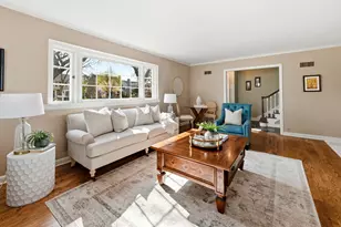 5347 N Santa Monica Blvd, Whitefish Bay, WI 53217 - Photo 5