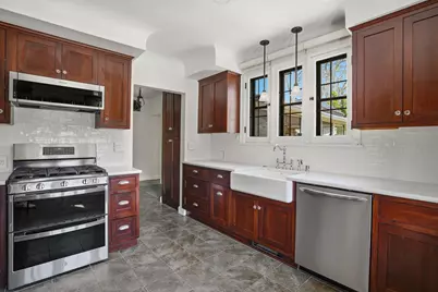 228 N Pinecrest St, Milwaukee, WI 53208 - Photo 15