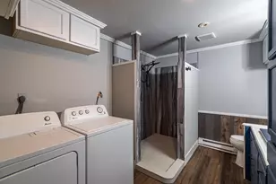 615 Alpine Ln, Holmen, WI 54636 - Photo 11