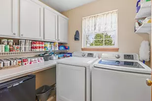 1189 Mockingbird Dr, Oconomowoc, WI 53066 - Photo 23