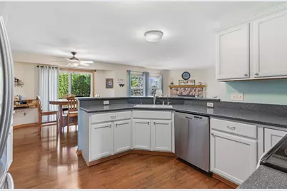 1189  Mockingbird Dr, Oconomowoc, WI 53066 - Photo 11