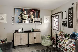 1920 Woodlawn Ave, West Bend, WI 53090 - Photo 19