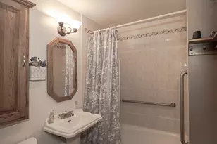 1920 Woodlawn Ave, West Bend, WI 53090 - Photo 13