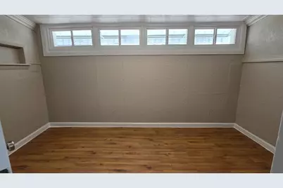 1715  Rawson Ave, South Milwaukee, WI 53172 - Photo 11