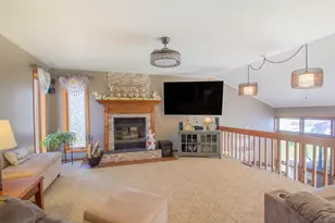 1063 Kiewert St, Watertown, WI 53098 - Photo 11