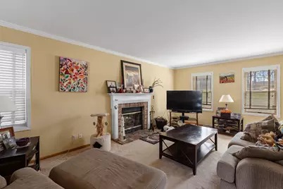 2908  Devonshire Ct, Waukesha, WI 53188 - Photo 11