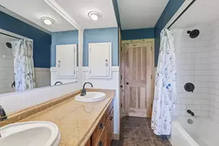 N59W39568 Laketon Ave, Oconomowoc, WI 53066 - Photo 23