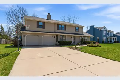 N108W17031  Hawthorne Dr, Germantown, WI 53022 - Photo 3