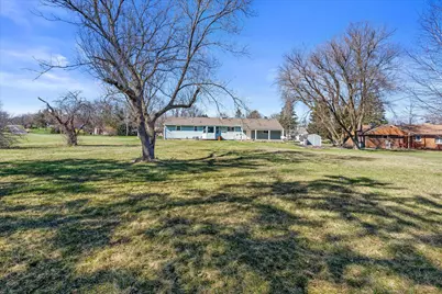 10303 W Leon Ter, Milwaukee, WI 53224 - Photo 25